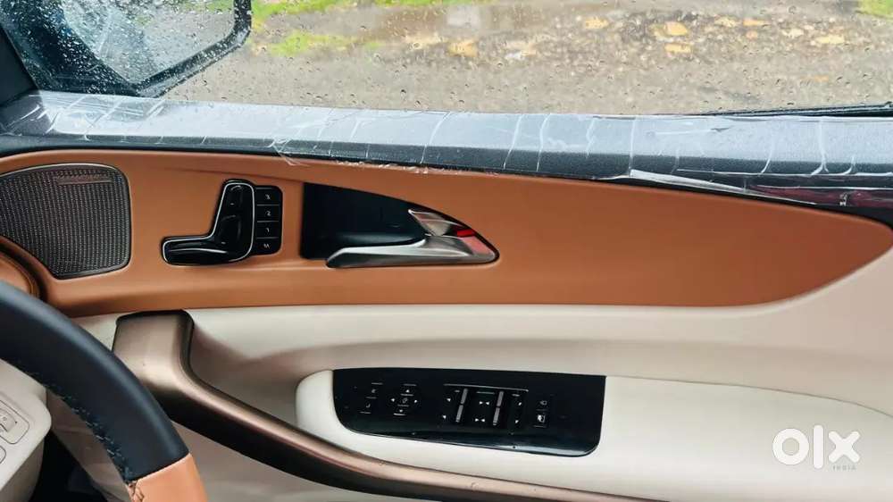 Mahindra Xuv 7xo Ax7 (t) Mt Fwd Diesel