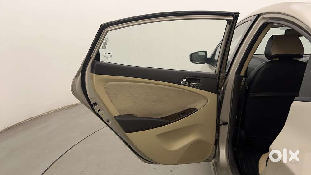 Hyundai Verna 1.6 Vtvt Sx, 2012, Petrol