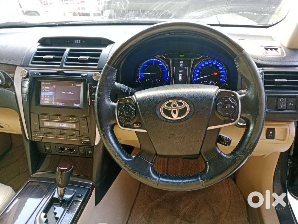 Toyota Camry 2.5 Hybrid, 2015, Petrol