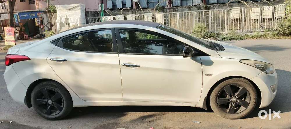 Hyundai New Elantra 2012