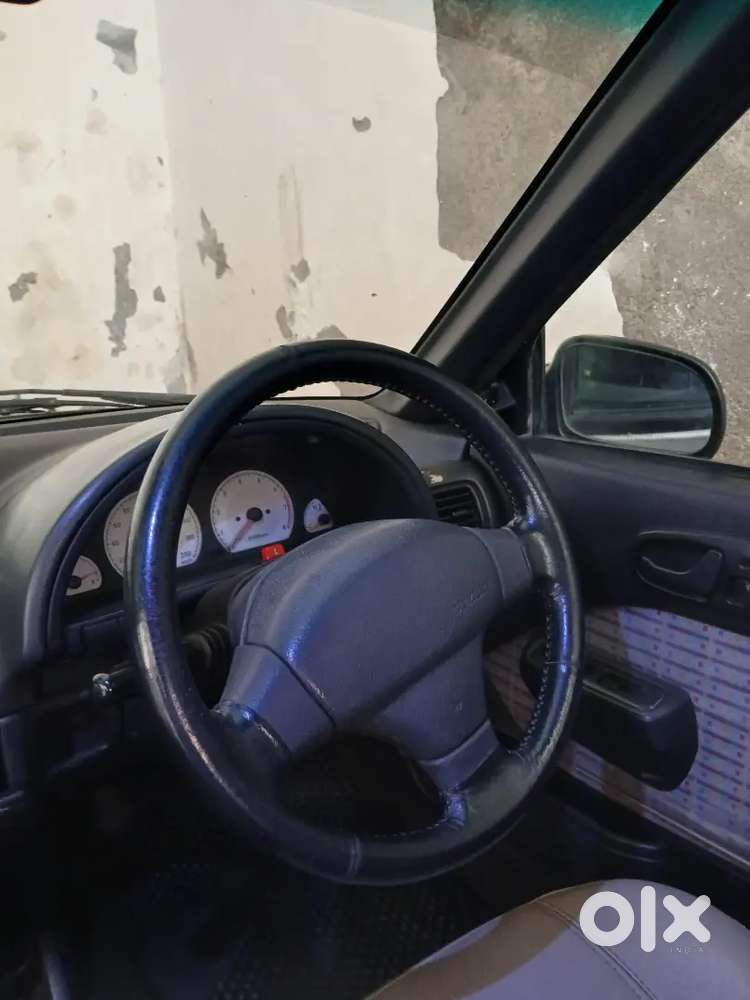 Maruti Suzuki Esteem 2006