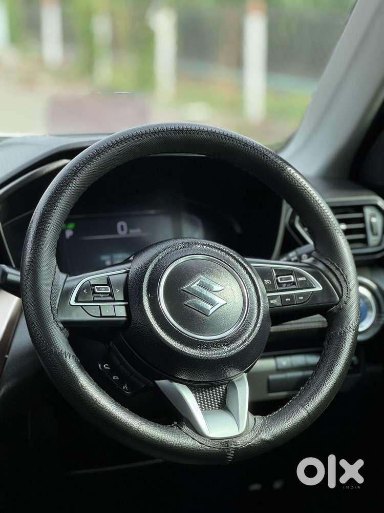 Maruti Suzuki Grand Vitara 1.5 Alpha Plus Intelligent Hybrid Ecvt, 2..