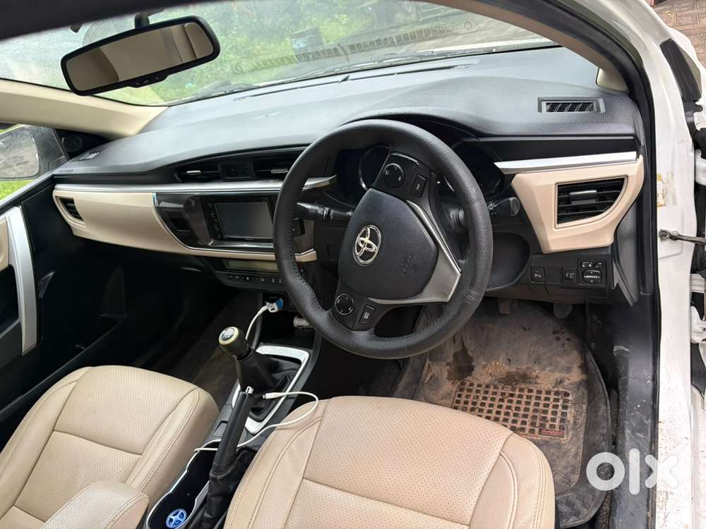 Toyota Corolla Altis 2016