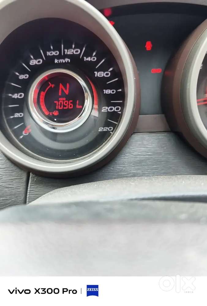 Mahindra Xuv500 2013 Diesel 70961 Km Driven