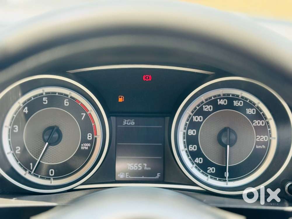 Maruti Suzuki Dzire, 2022, Petrol