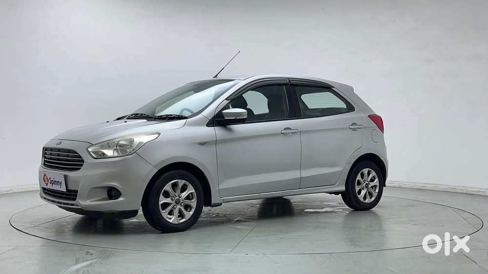 Ford Figo Petrol Titanium, 2015, Petrol