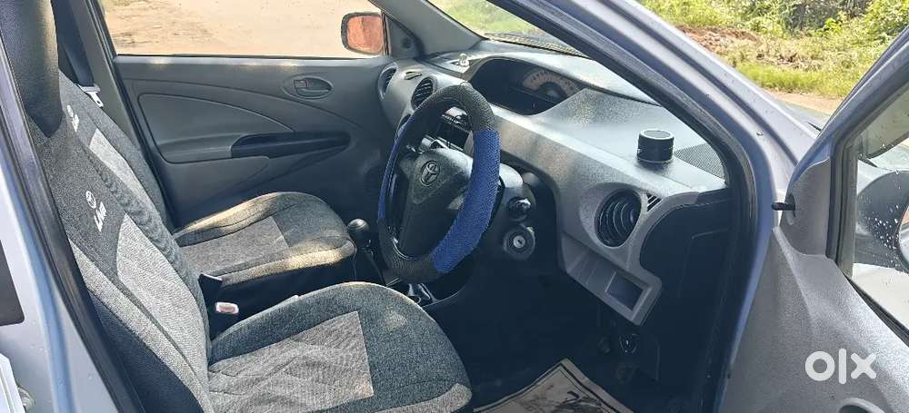 Lady Doctor Driven Toyota Etios 2013 Petrol Manual