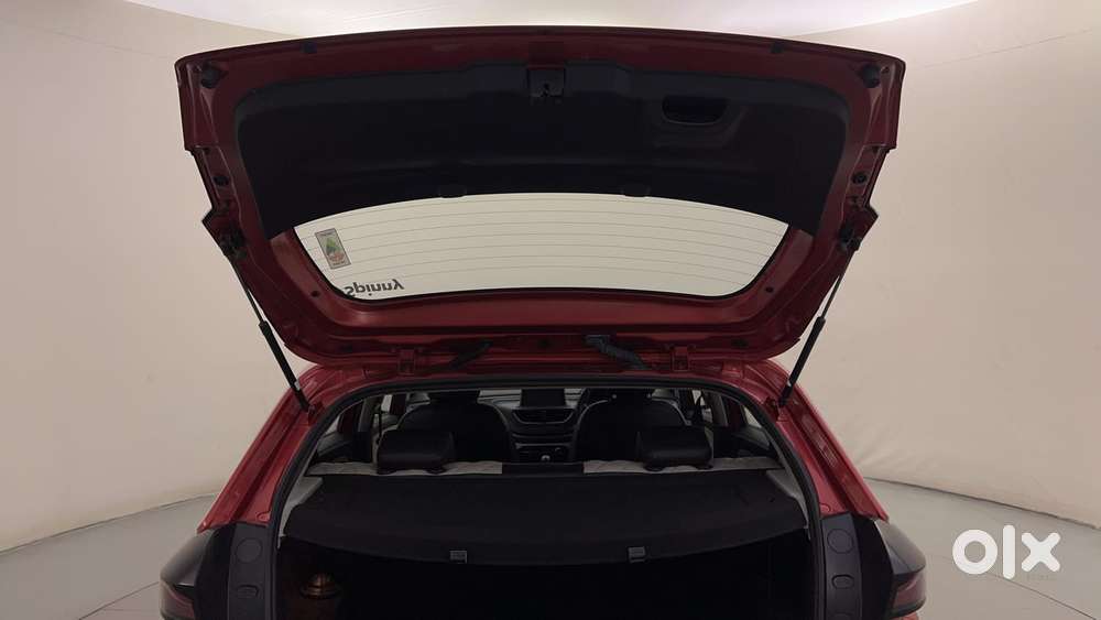 Tata Altroz Xz Plus I-turbo (s), 2023, Petrol