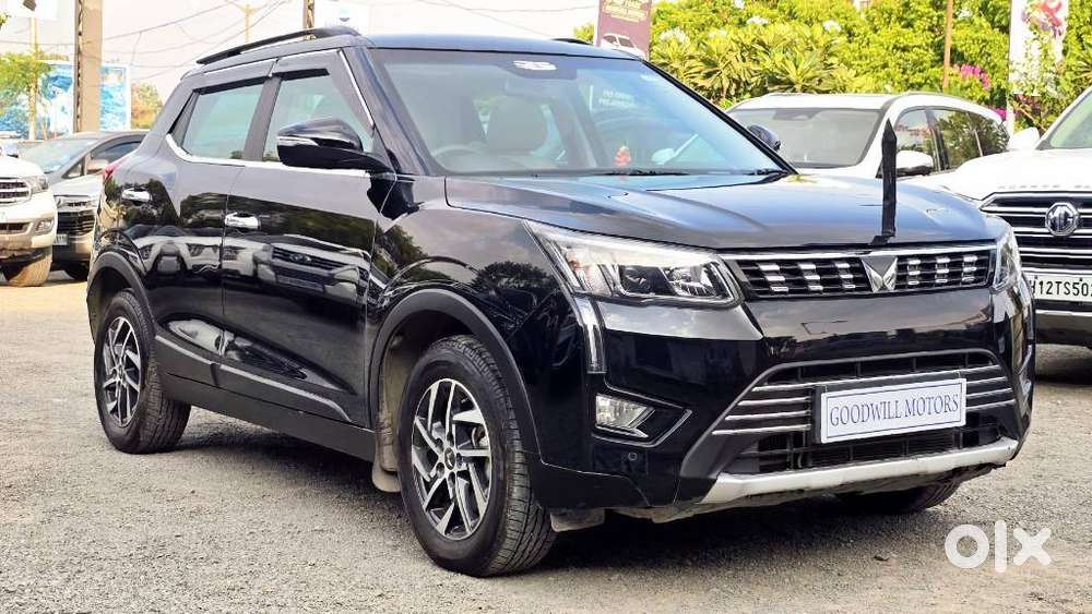 Mahindra Xuv300 W8 (o) 1.5 Diesel Amt, 2024, Diesel