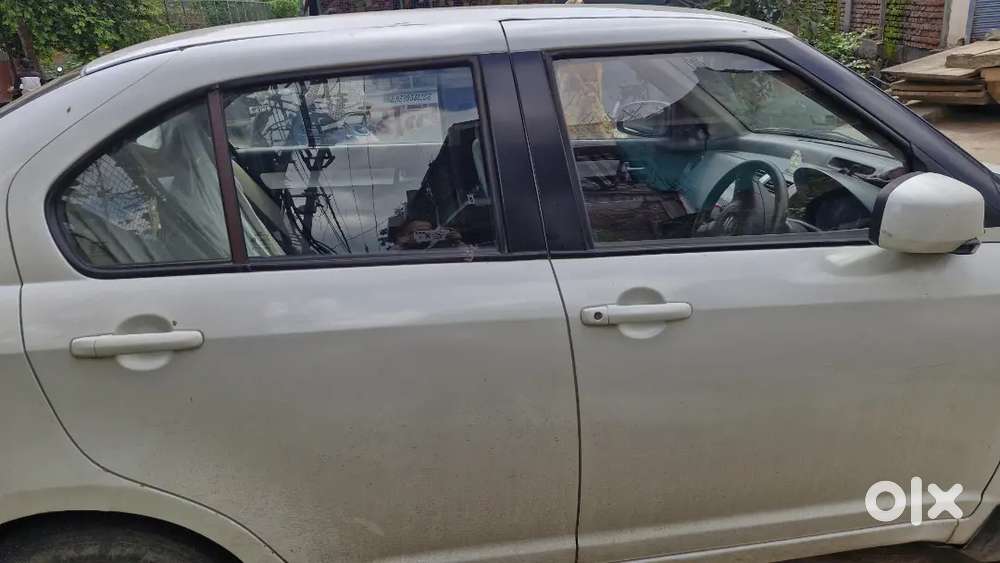 Maruti Suzuki Swift Dzire 2010