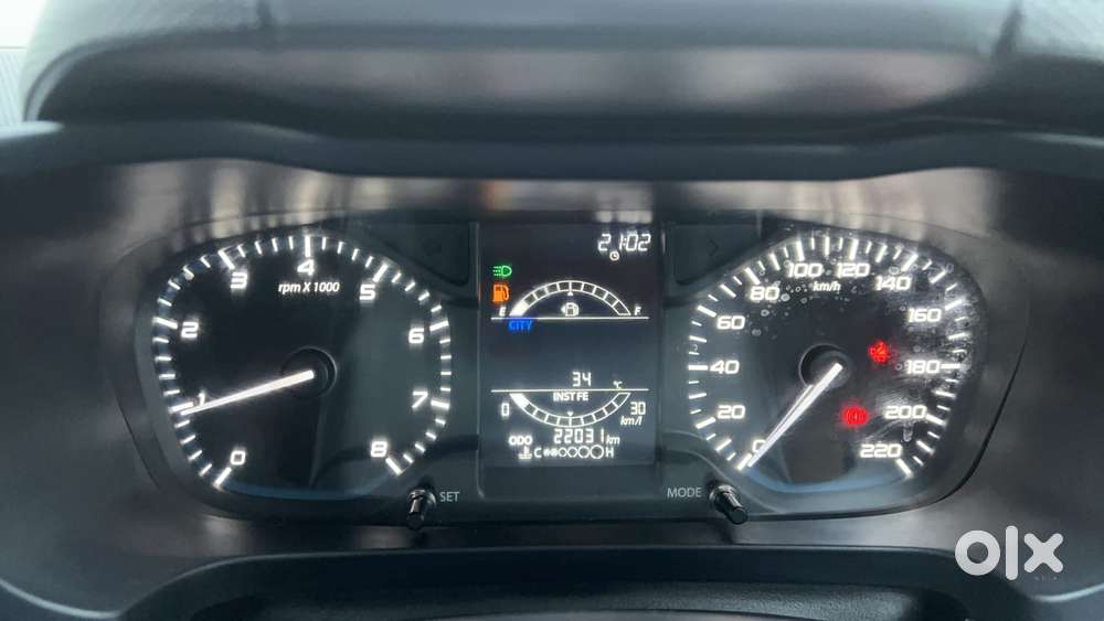 Tata Altroz 1.2 Xt, 2022, Petrol
