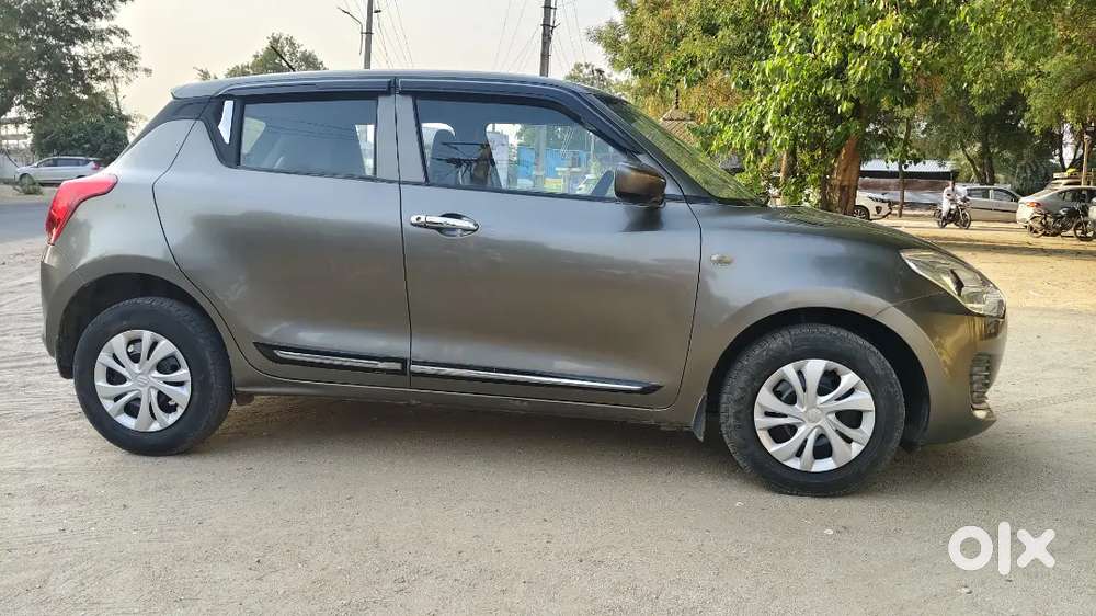 Maruti Suzuki Swift 2019 Petrol 65000 Km Driven