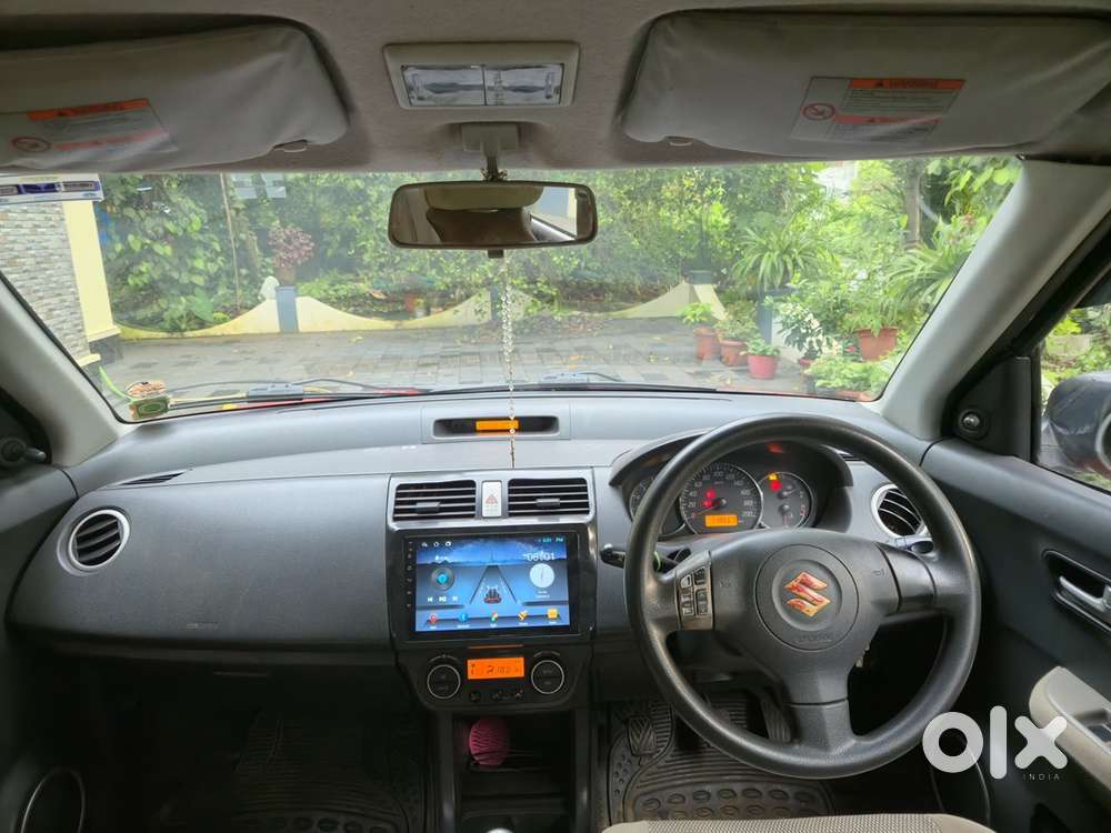 Swift Dzire Petrol 2011