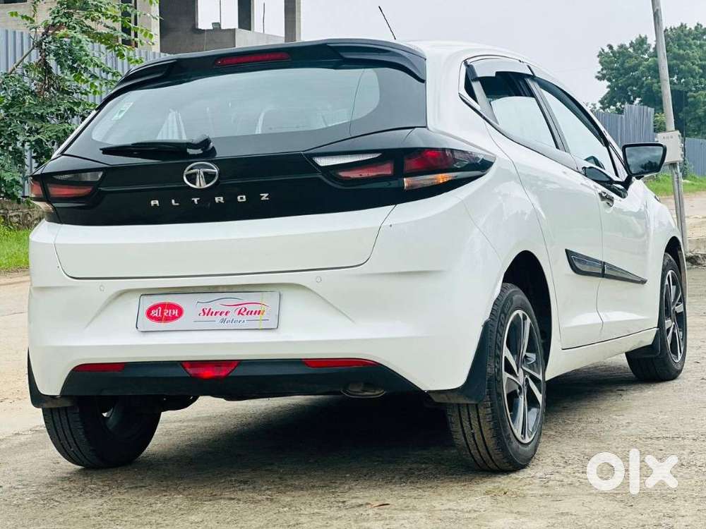 Tata Altroz 1.2 Xt, 2023, Petrol