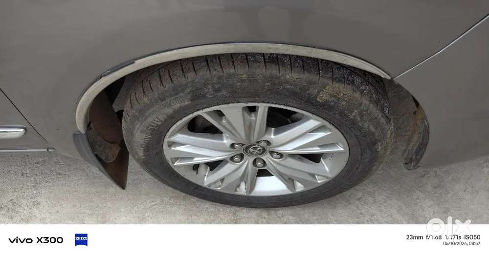 Toyota Innova Crysta 2016