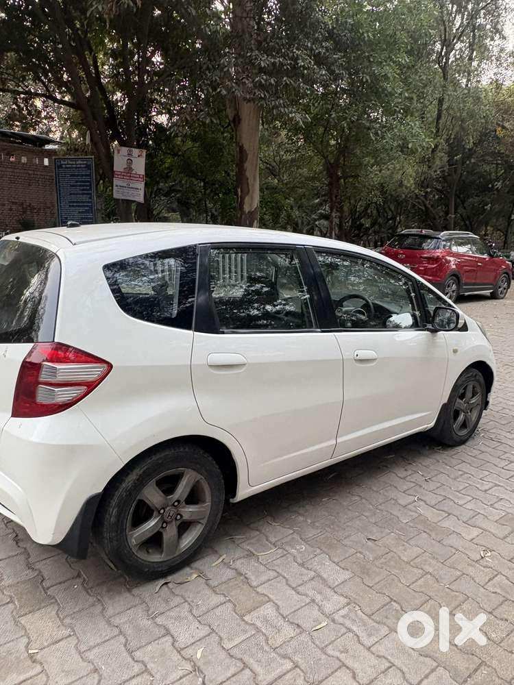 Honda Jazz X I-vtec, 2012, Cng & Hybrids