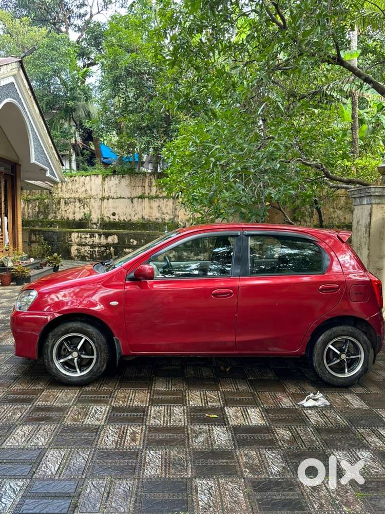 Toyota Etios Liva 2012