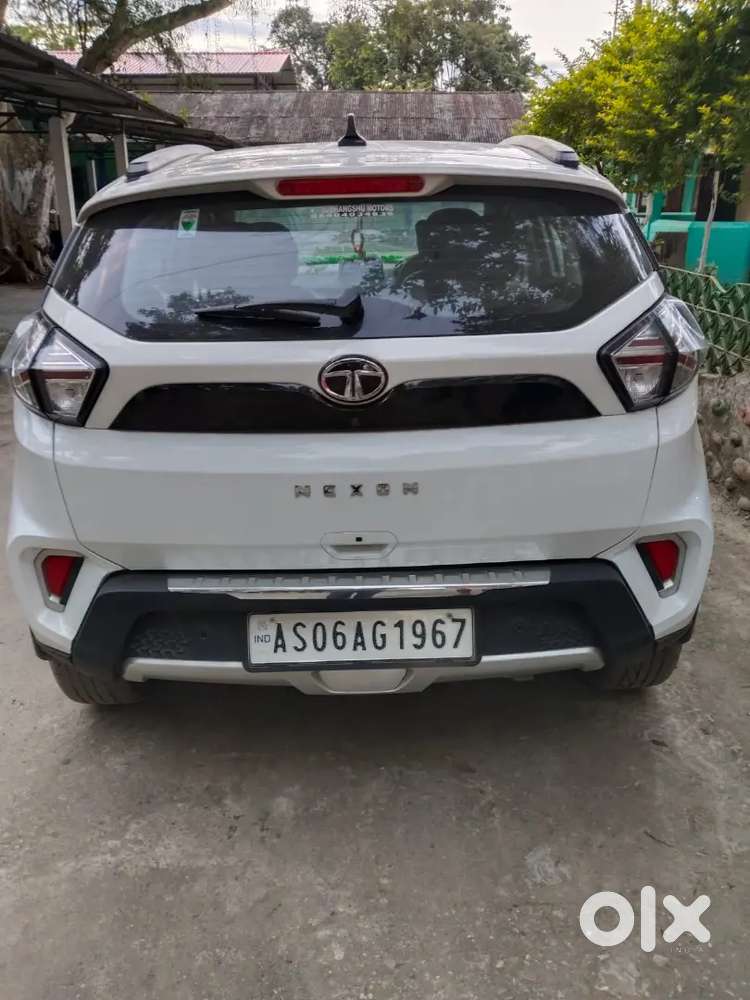 Tata Nexon Petrol Manual 2022 Variant Revotron