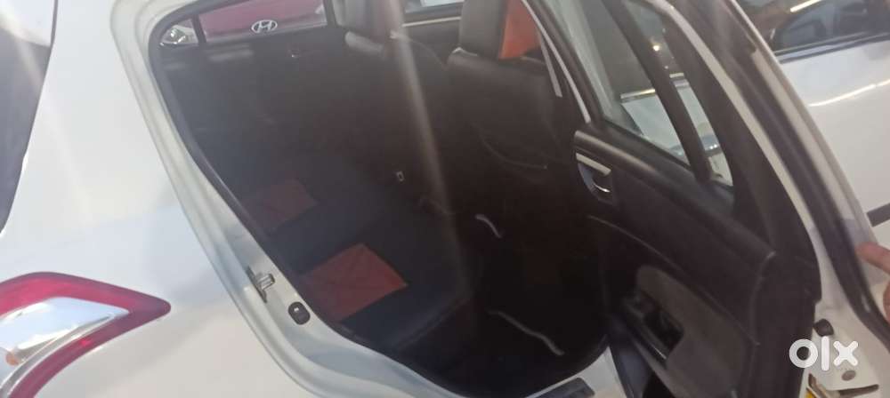 Maruti Suzuki Swift Vxi + Manual, 2016, Petrol