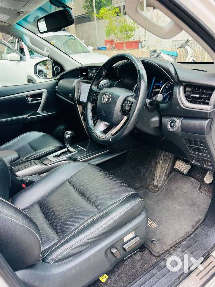 Toyota Fortuner 4x2 At 2.8 Diesel, 2022, Diesel