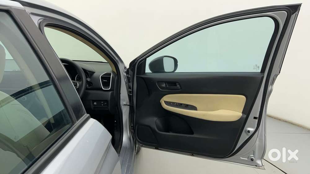 Honda City 1.5 V Mt, 2022, Cng & Hybrids