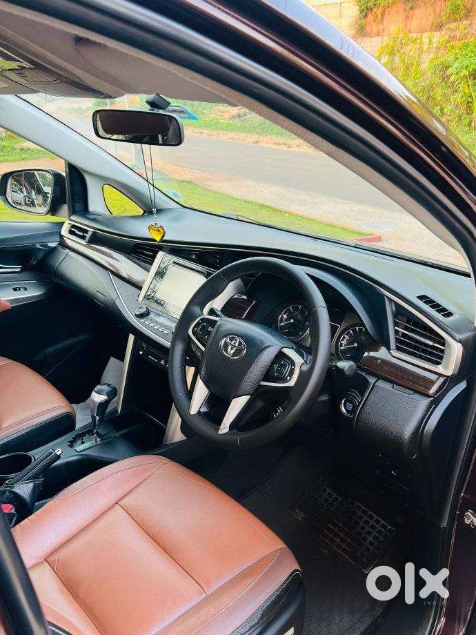 Toyota Innova Crysta 2.8 Z, 2016, Diesel