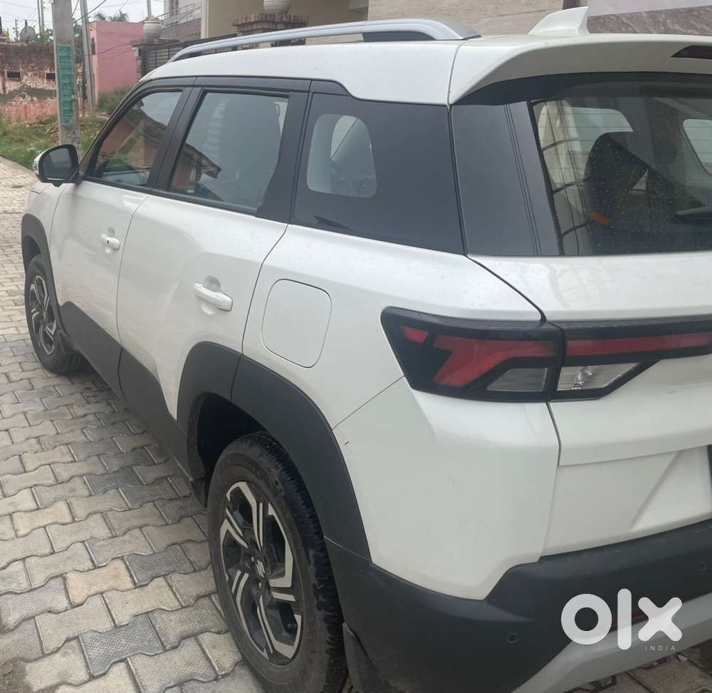 Maruti Brezza Petrol 2023