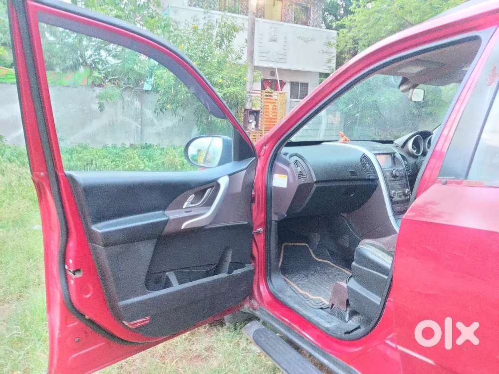 Mahindra Xuv500 2014 Diesel 89500 Km Driven