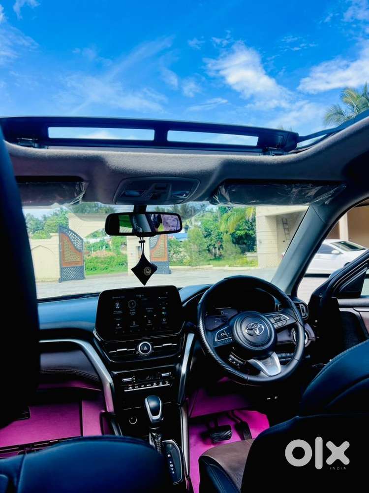 2025 Reg Toyota Hyryder V Hybrid Automatic Petrol
