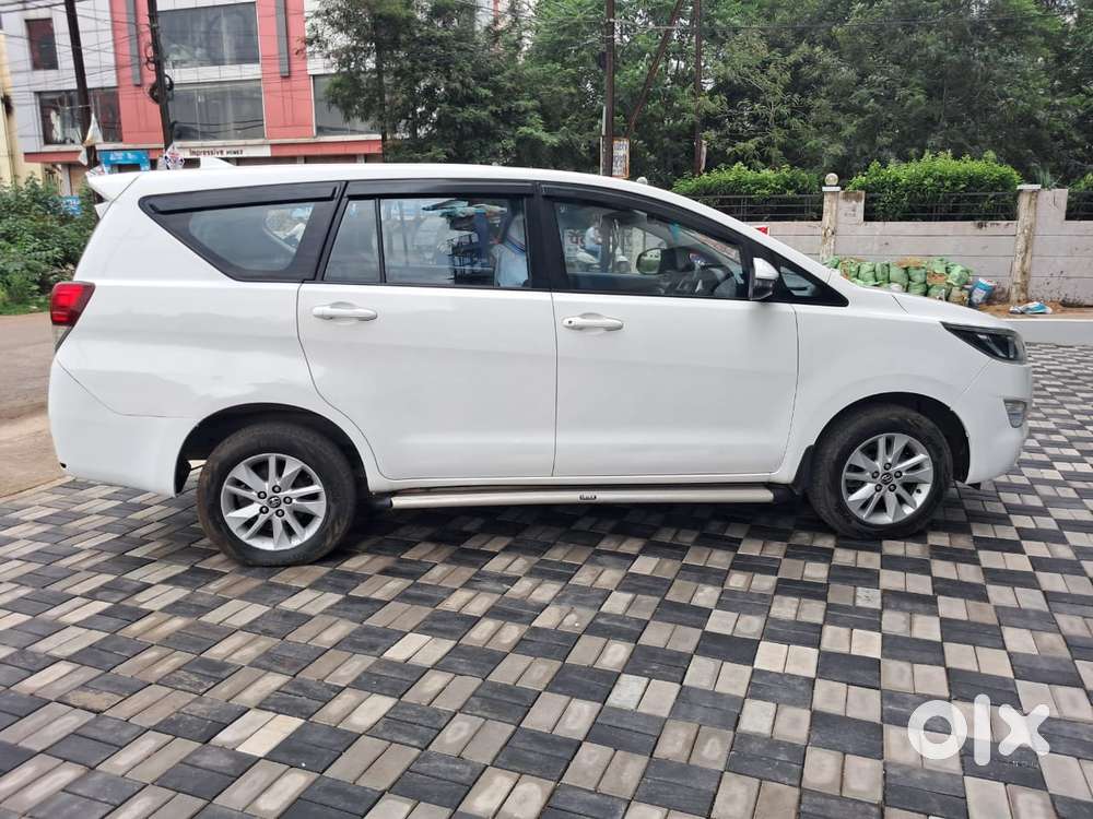 Toyota Innova Crysta 2.4 Gx Mt, 2017, Diesel