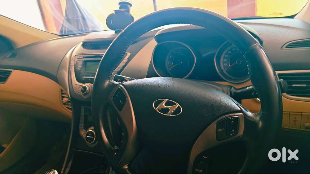 2014 Hyundai Fluidic Elantra 1.8 Litre Mt