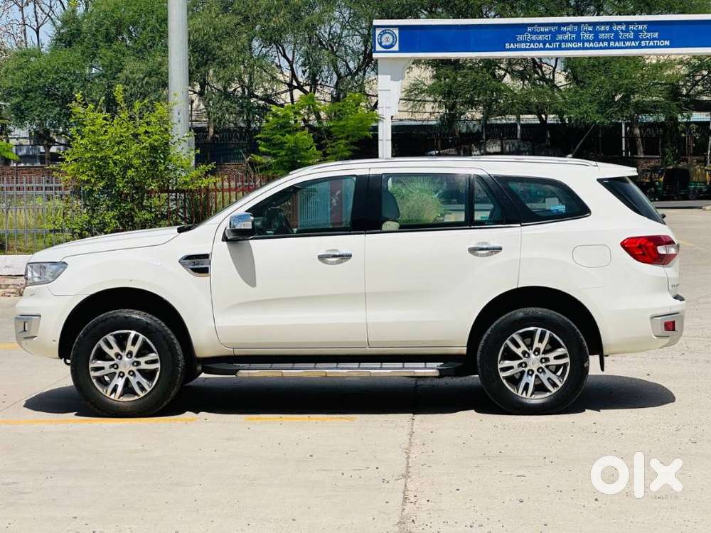 Ford Endeavour 3.2 Titanium At 4x4, 2017, Diesel