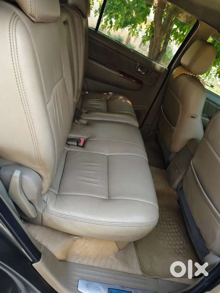 Toyota Fortuner 2010 Diesel 310000 Km Driven