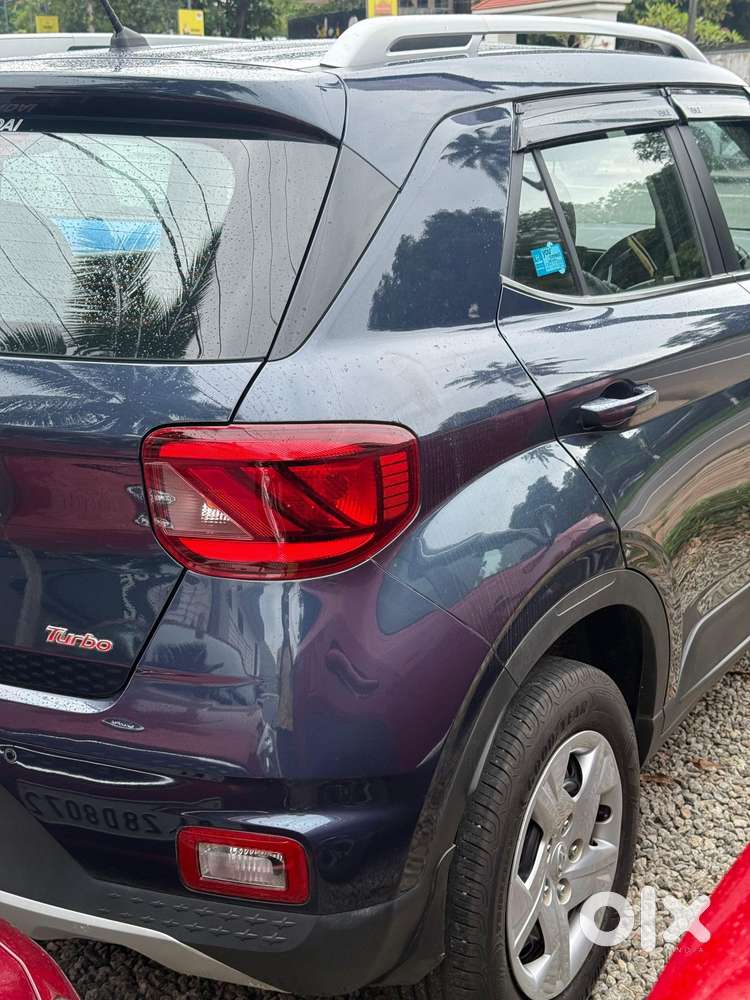Hyundai Venue S Turbo Dct, 2019, Petrol