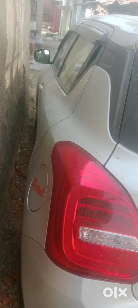 Maruti Suzuki Swift 2020 Petrol 90000 Km Driven