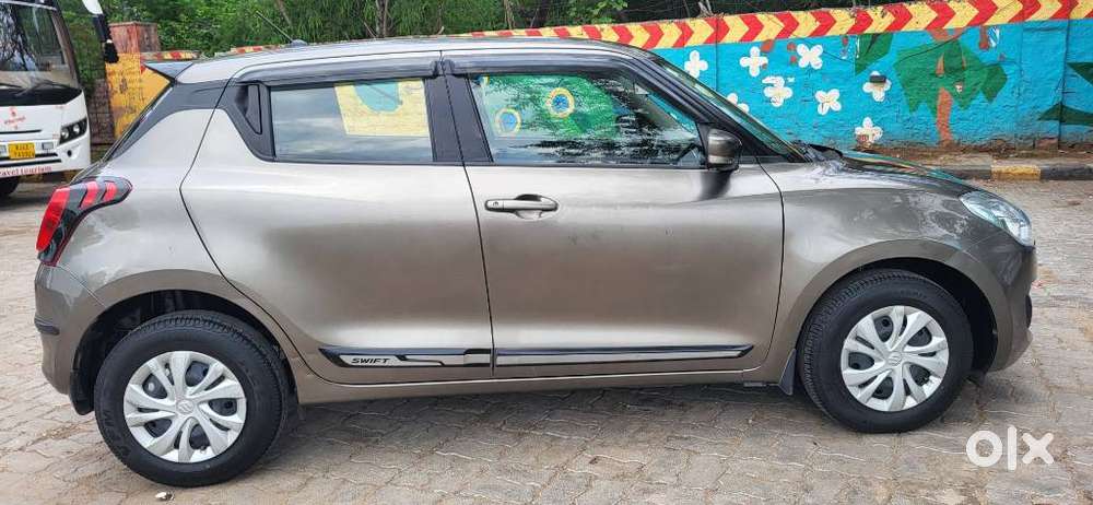 Maruti Suzuki Swift 1.2 Vxi (o), 2022, Petrol