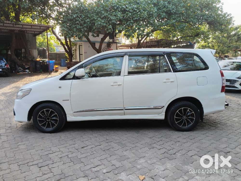 Toyota Innova 2.5 G (diesel) 8 Seater, 2012, Diesel