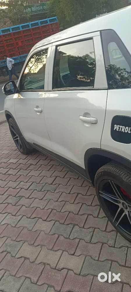 Maruti Suzuki Brezza Lxi 2021