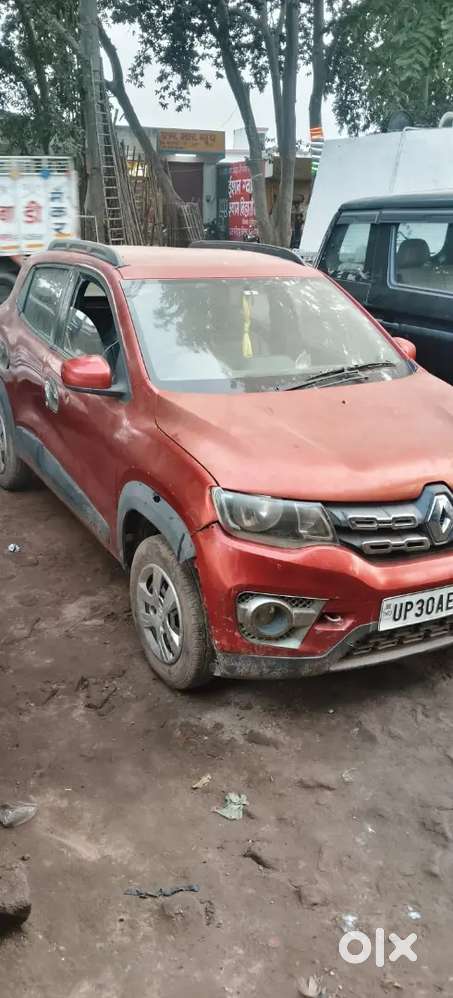 Renault Kwid 4th Owner Petrol Manual 16