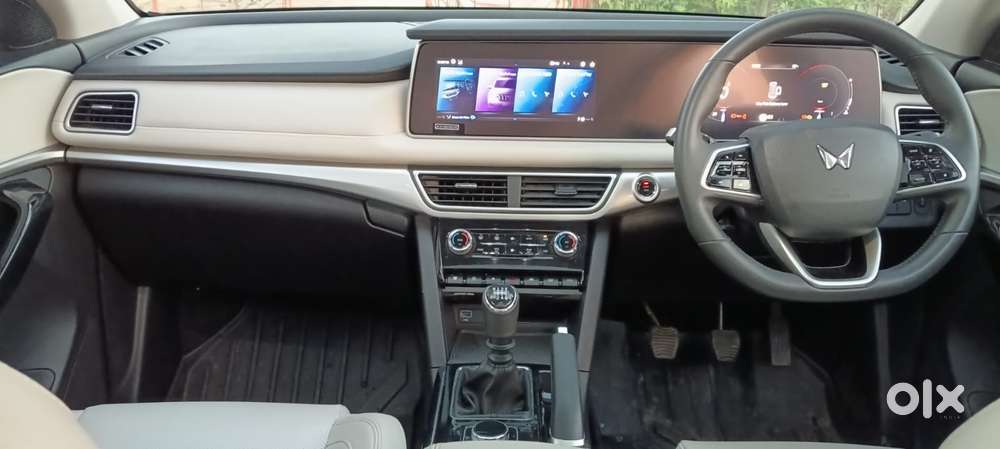 Mahindra Xuv700 2.2 Ax 7 Diesel Mt Str, 2024, Diesel