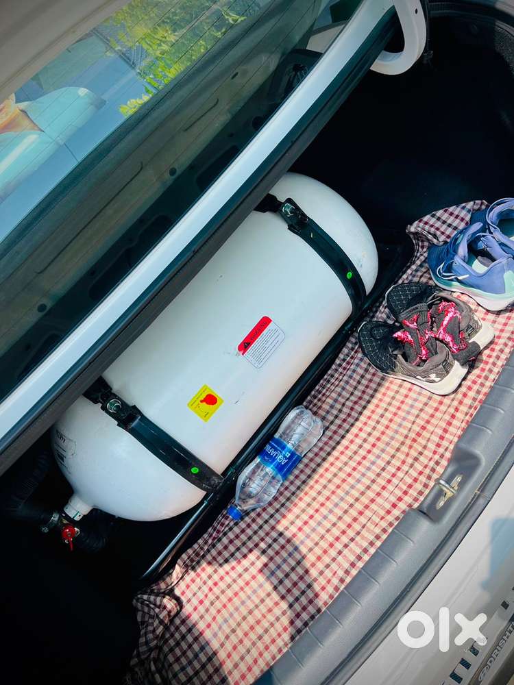 Hyundai Aura 2024 Petrol And Cng 46000 Km Driven