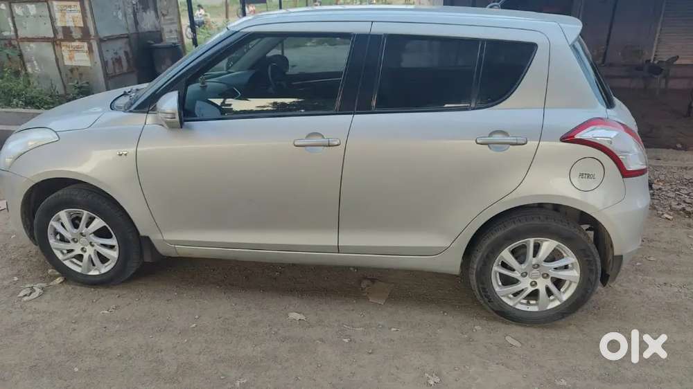 Maruti Suzuki Swift 2013 Petrol