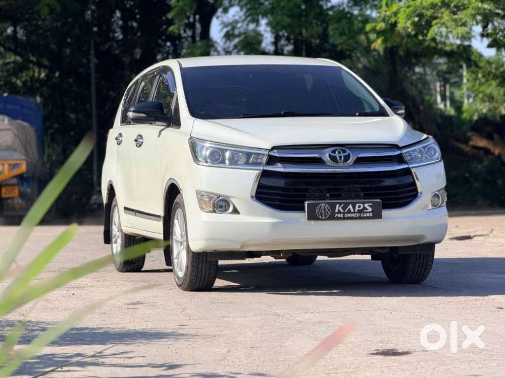 Toyota Innova Crysta 2.8z Automatic, 2016, Diesel