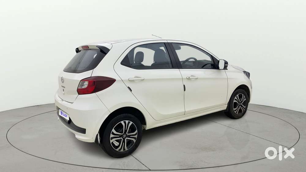 Tata Tiago 1.2 Revotron Xta, 2023, Petrol
