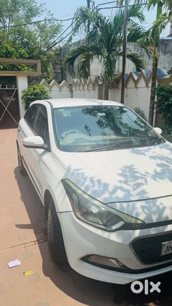 Hyundai I20 Asta Petrol 2015