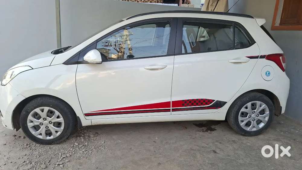 Hyundai Grand I10 2016 Petrol 19500 Km Driven