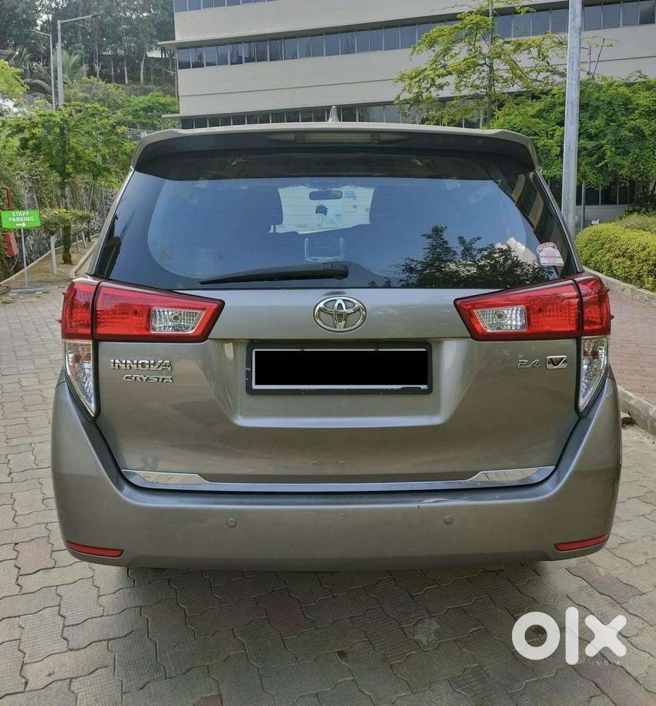 Toyota Innova Crysta