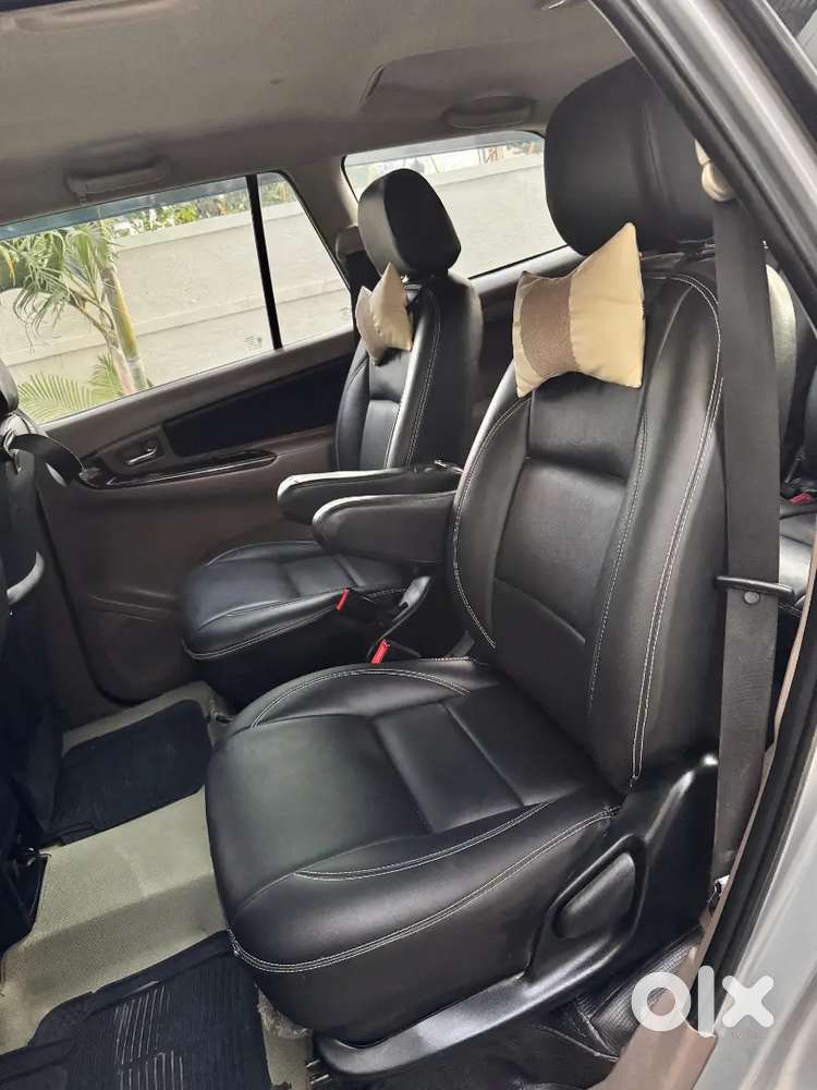 Toyota Innova 2015 Diesel Well Maintained With Show Room Track