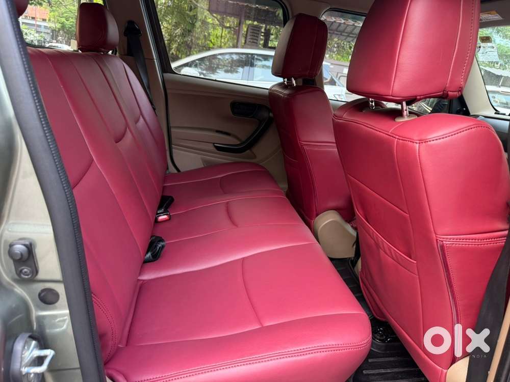 Mahindra Bolero Neo N8