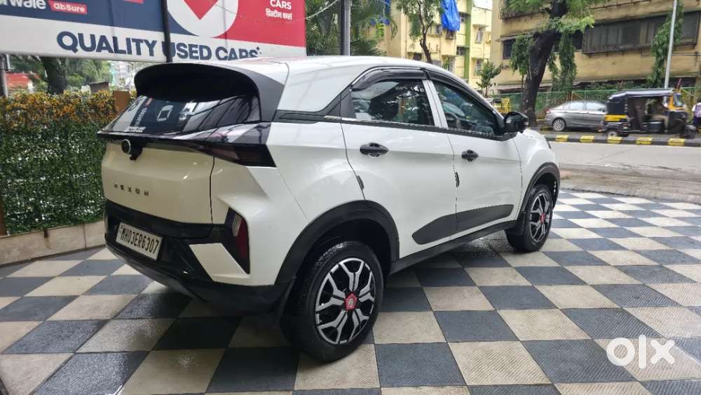 Tata Nexon, 2025, Petrol